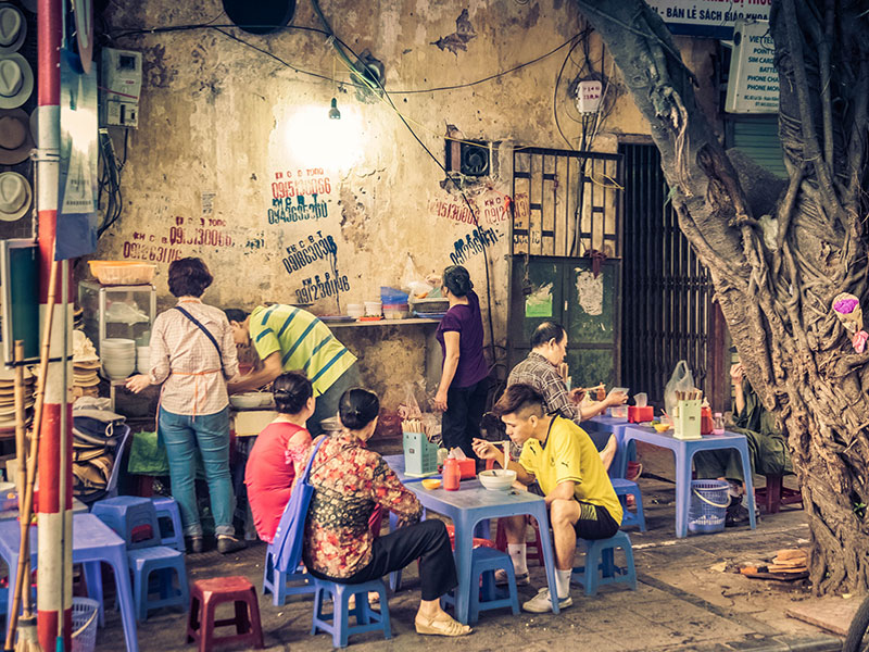 The Taste of Hanoi: Street Food Tour with Foodie Guide